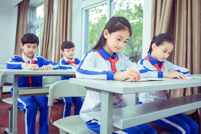 2020新生儿爆款名字出炉，这样给孩子取名字，即好听又不重名