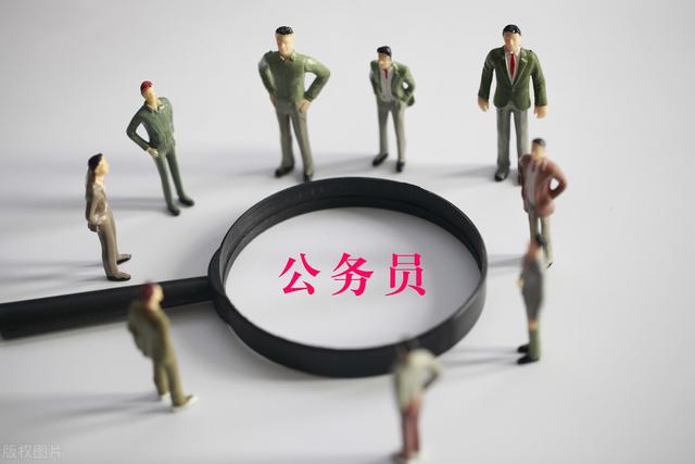 栾叔塔罗牌占卜：是否能通过今年的公务人员普通考试？