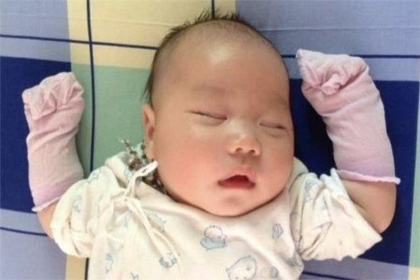 给娃取名的几个雷区，不少父母常闹笑话，三招教你如何取出好名字