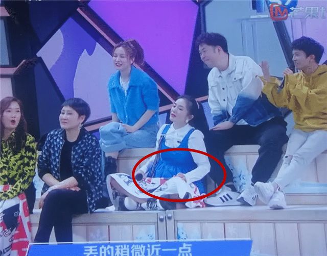 谢娜官宣怀二胎喜讯，张杰甜蜜回应：谢谢我的娜娜，准备取名字啦